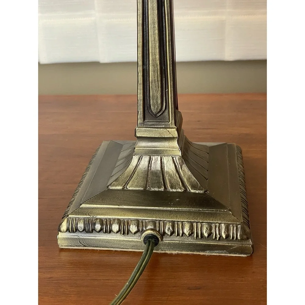 Vintage Tiffany-style Table Lamp Resin Shade